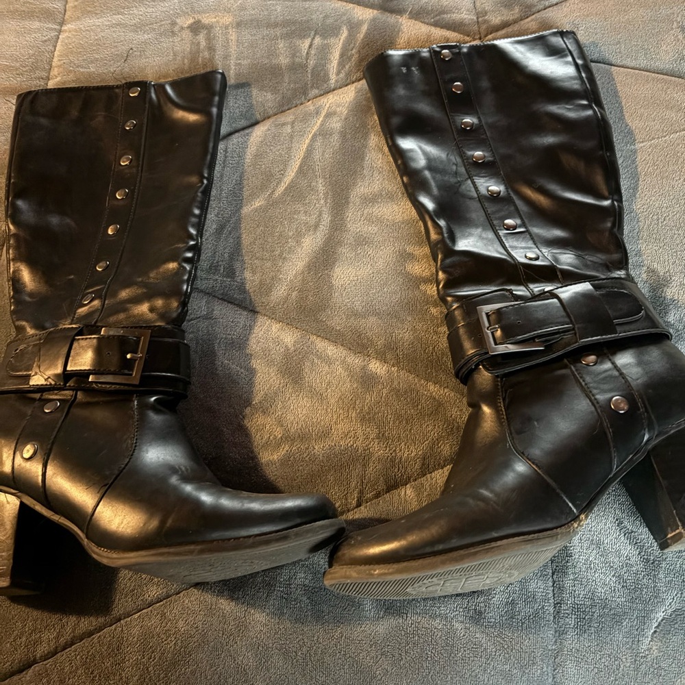 Dana Buchman Black Heeled Boots with Buckle Details
